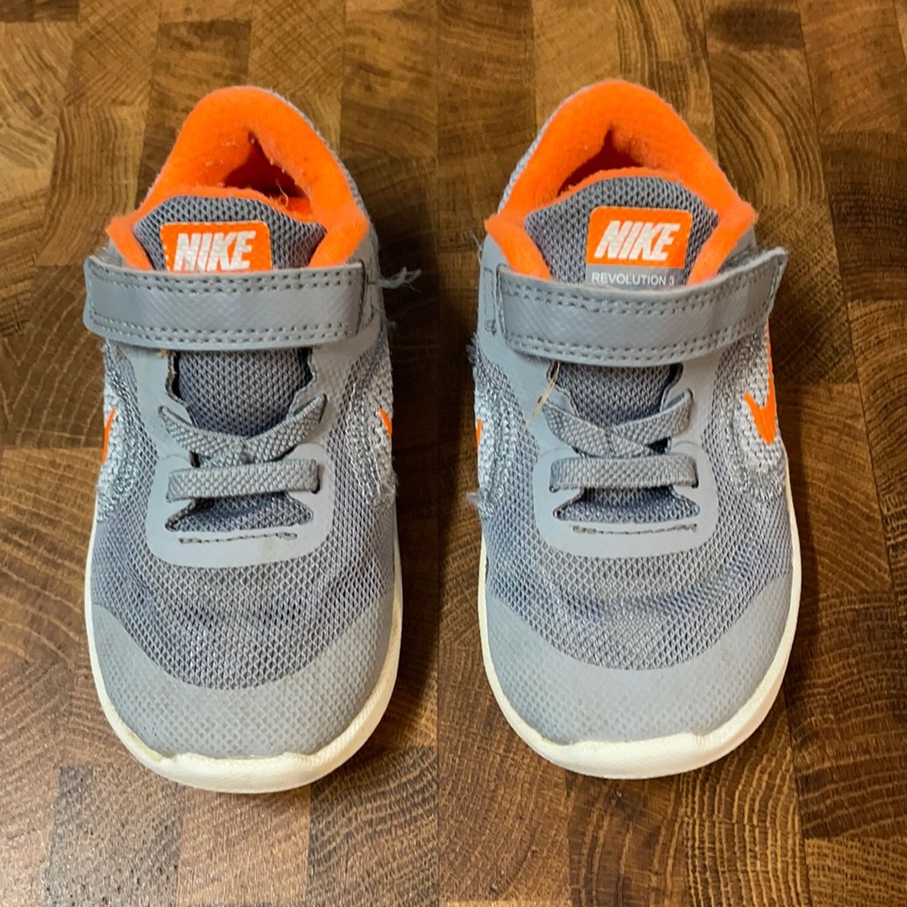 Nike shoes size 7C